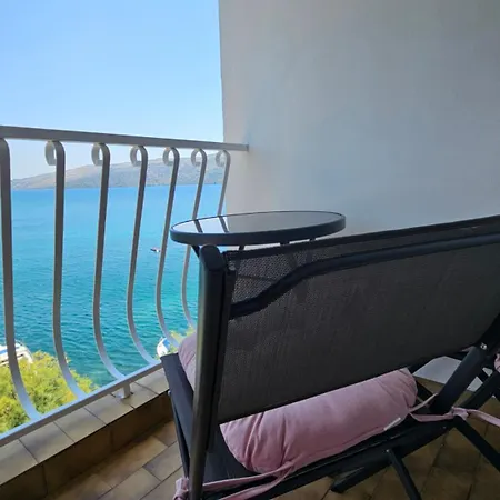 Apartment Beachfront Neves *