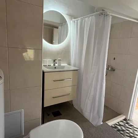 Beachfront Neves Апартаменты Марина