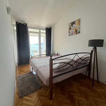 Beachfront Neves Апартаменты *