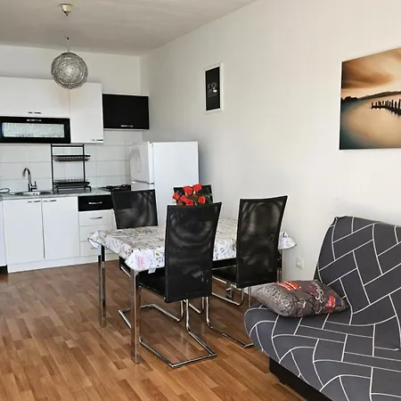 Apartment Beachfront Neves Marina