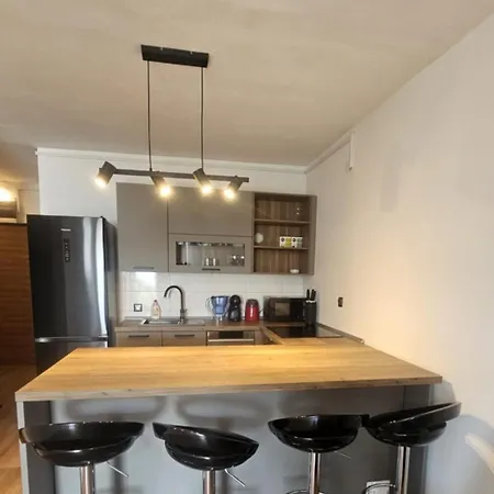 Beachfront Neves דירה *