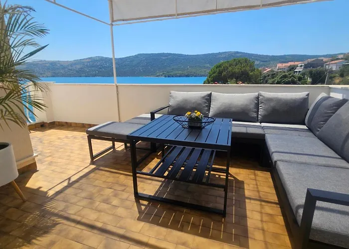 Beachfront Neves Apartment