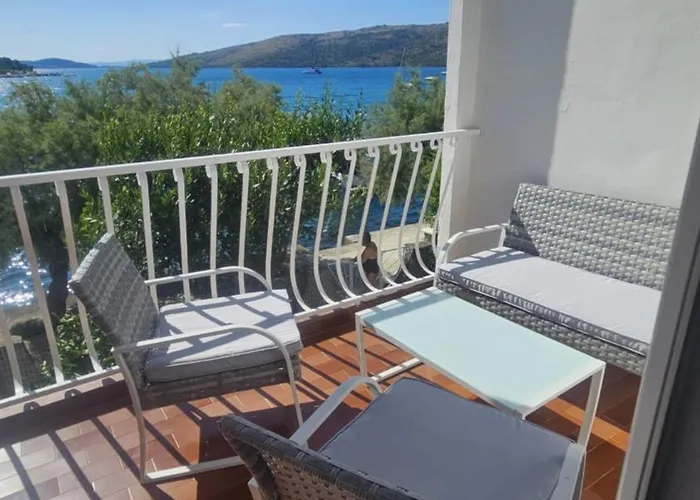 Beachfront Neves Apartment